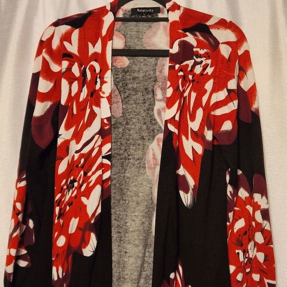 Relativity Red & Black Floral Long Sleeve Open Duster Cardigan Side Slits Small - Picture 3 of 7